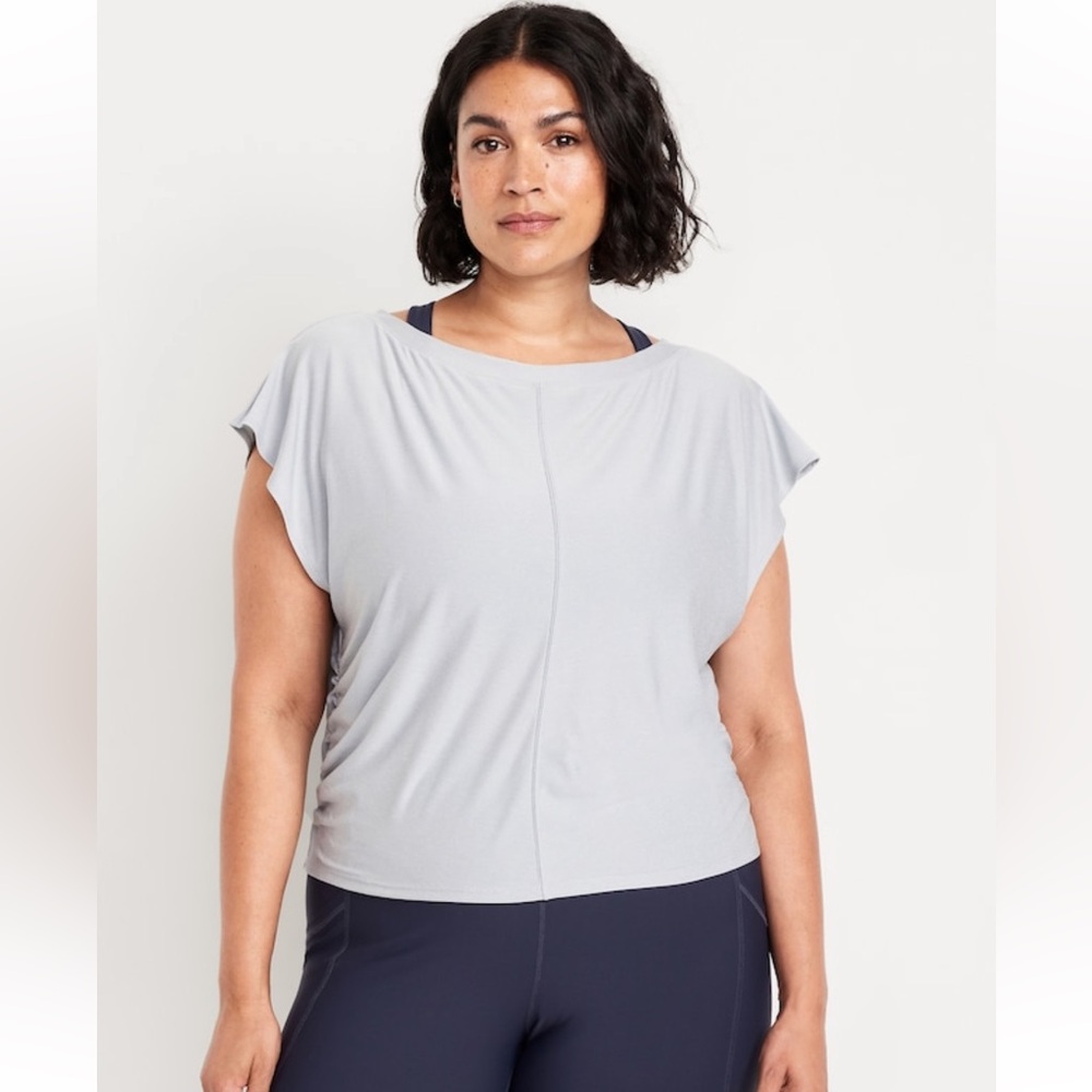 Old Navy CloudMotion Ruched Top, NWT, $25 Retail, Color Cloud Cover
